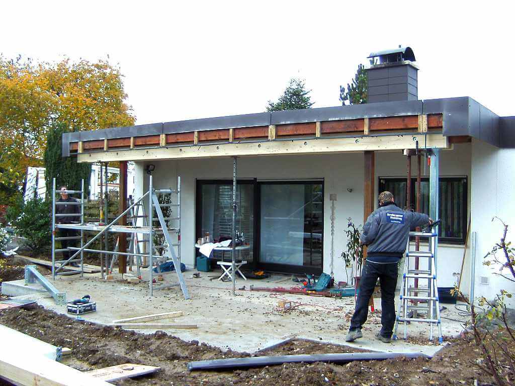 Montagebeginn am Wintergarten