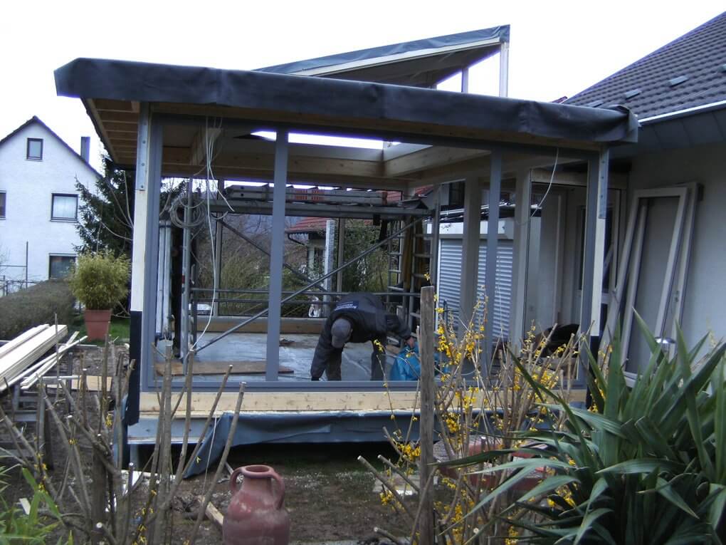 Beim einglasen der Dachkonstruktion