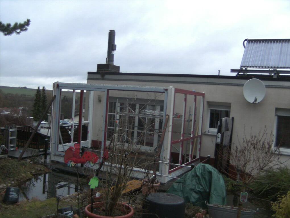 Montage der Holz-Aluminium Konstruktion