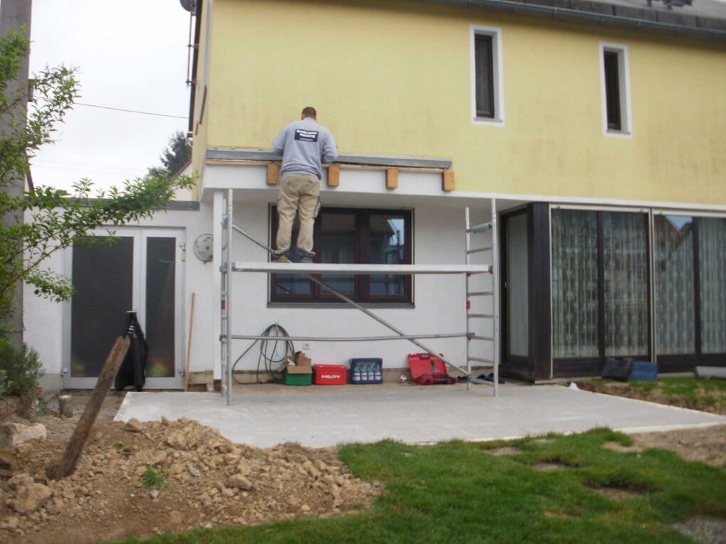 Demontage der alten Pergola