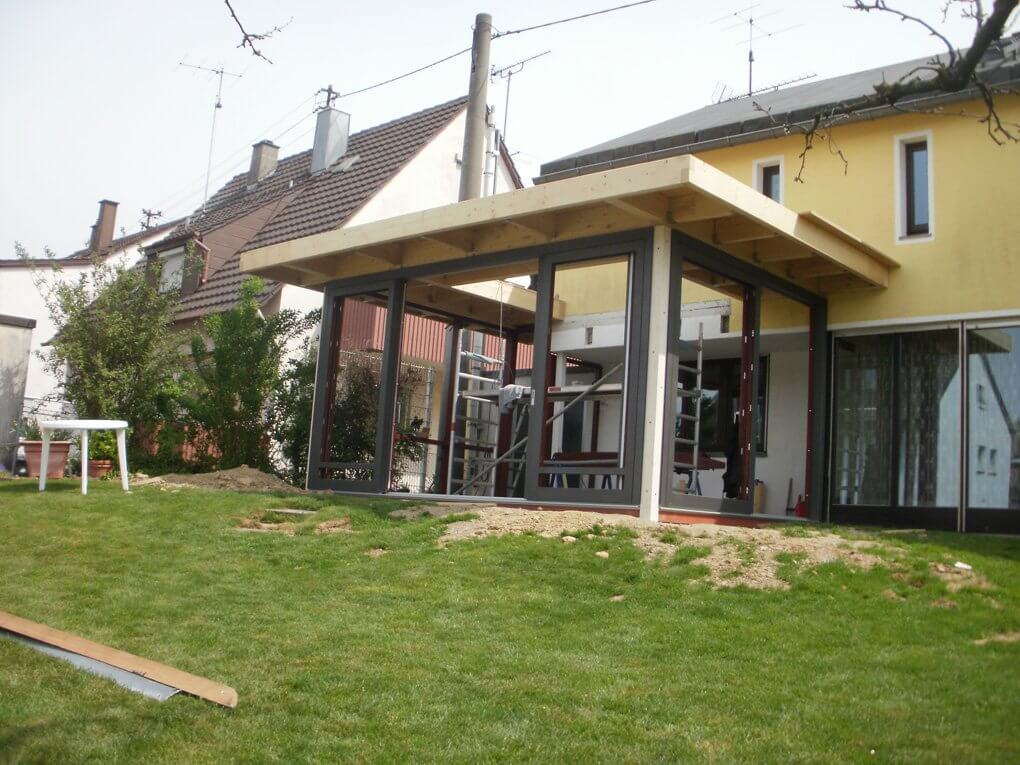 Montage der Holz-Aluminium Konstruktion