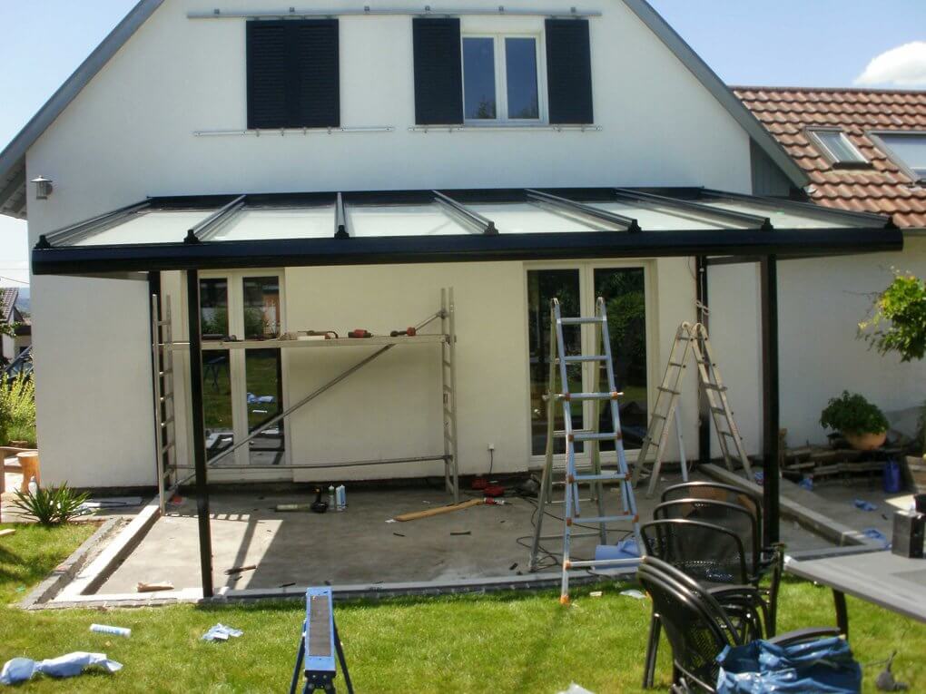 Montage des Glasdaches Montage des Glasdaches