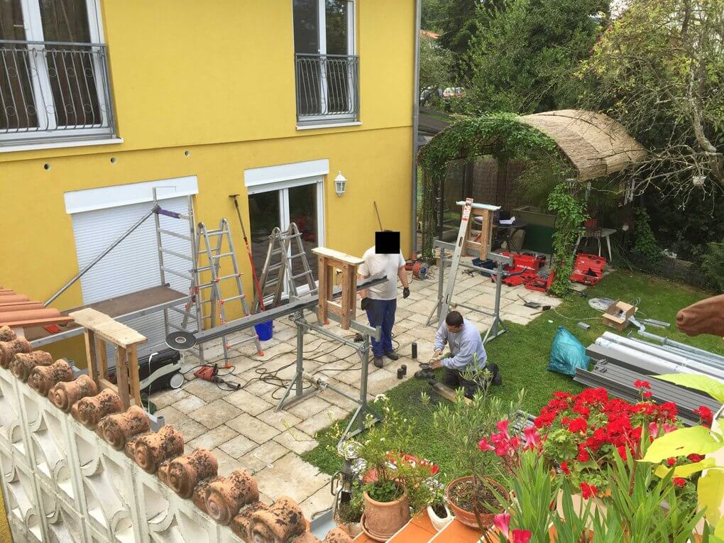 Montagebeginn Glasschiebedach