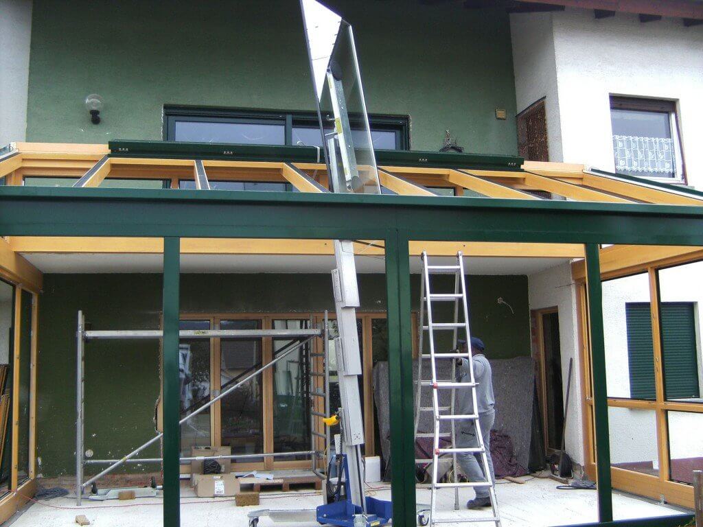 Dachglas wird eingebaut
