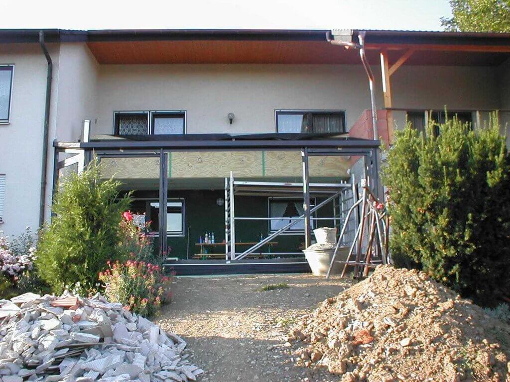 Montage der Aluminium Konstruktion