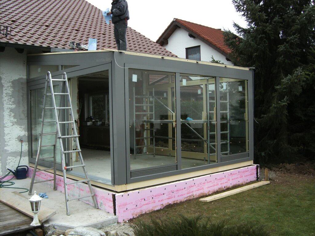 Beim einglasen der Dachkonstruktion