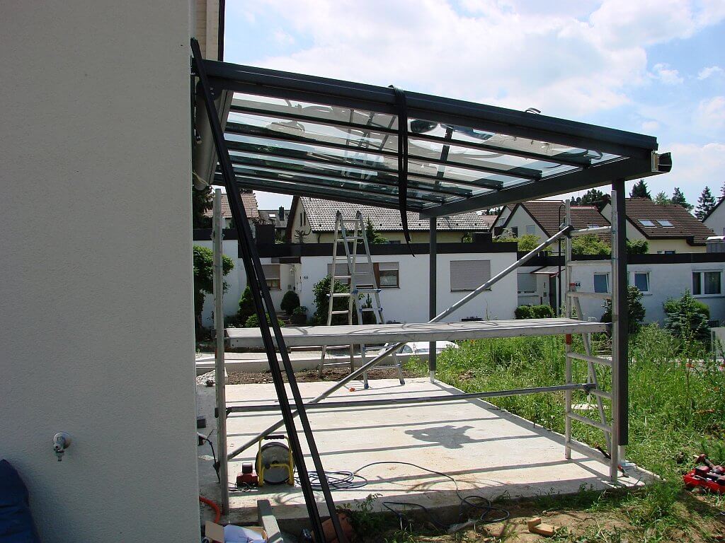 Montage der Aluminium Konstruktion