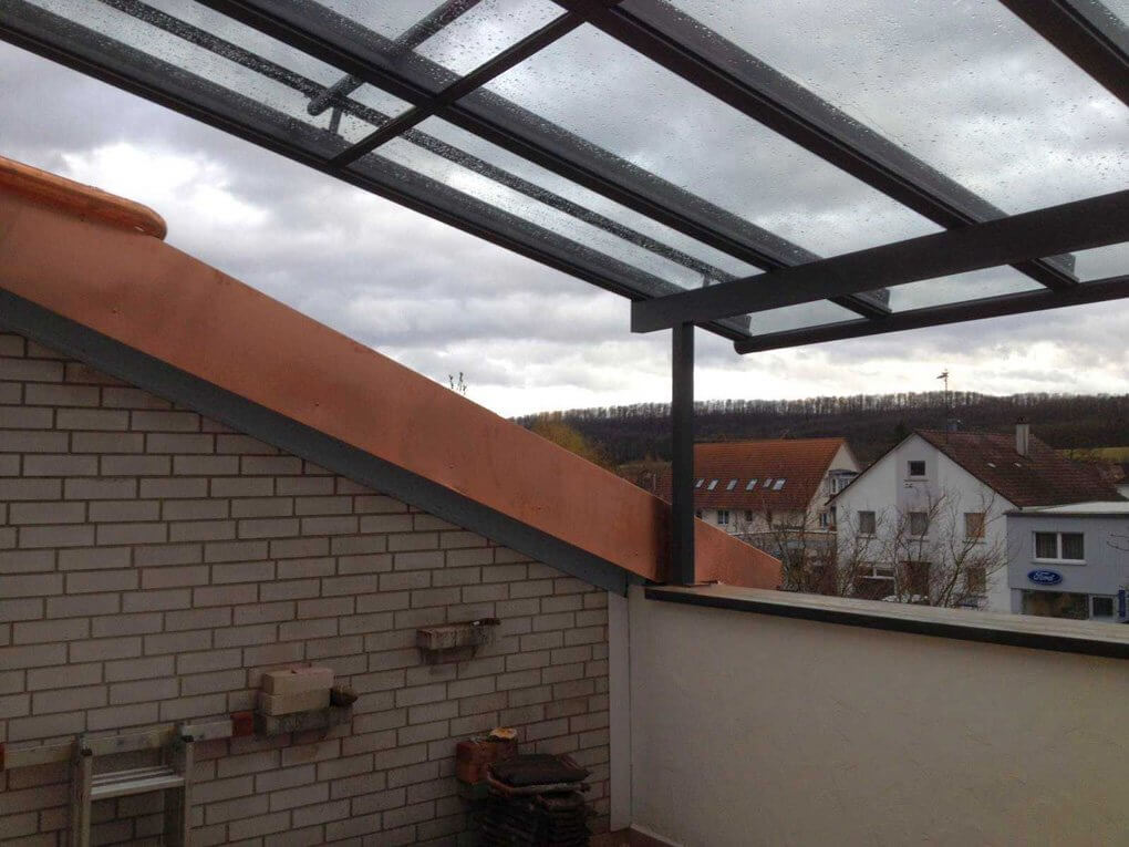 Terrassendach Seitenverwahrung