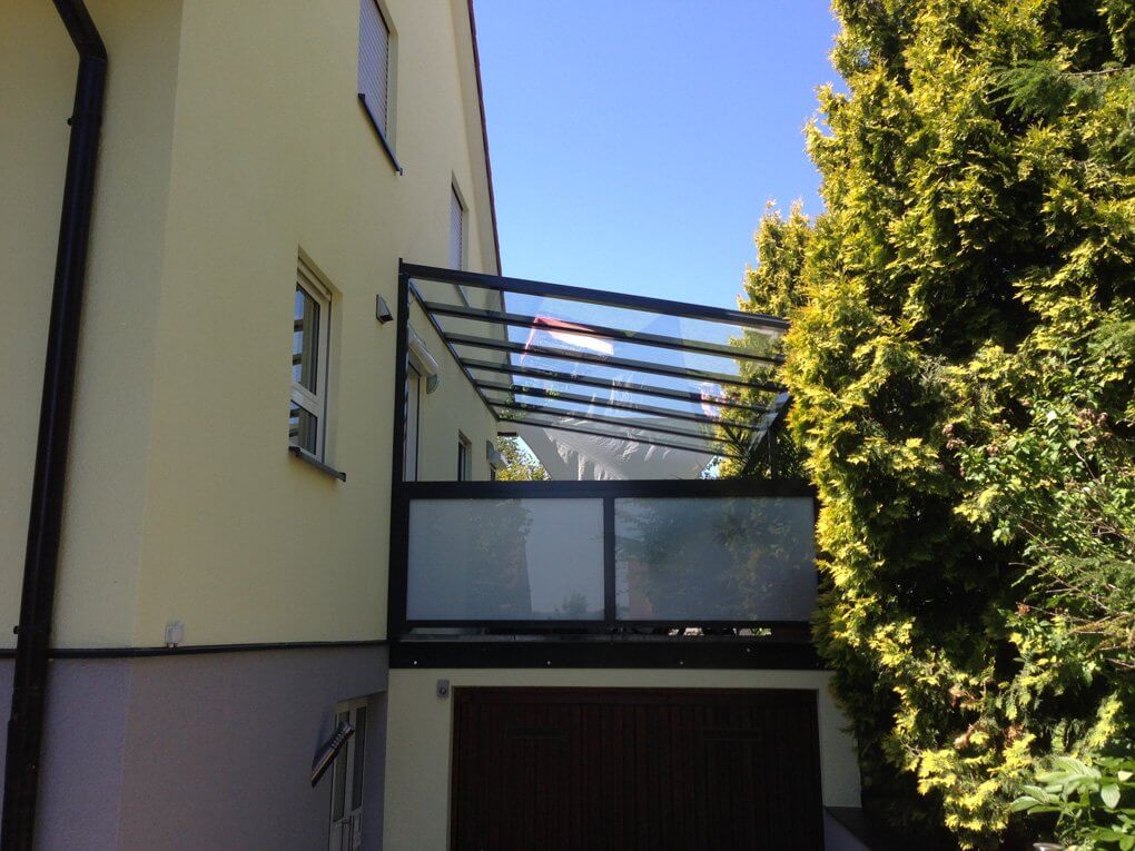 Montage Terrassendach