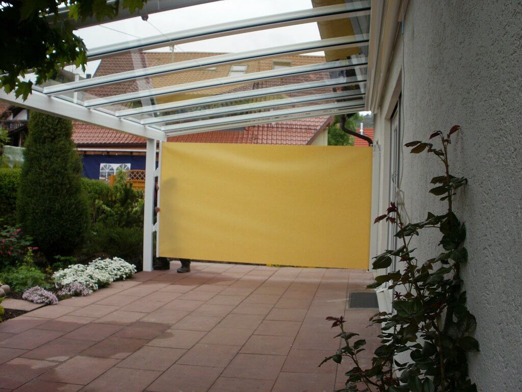 Seitenmarkise am Terrassendach