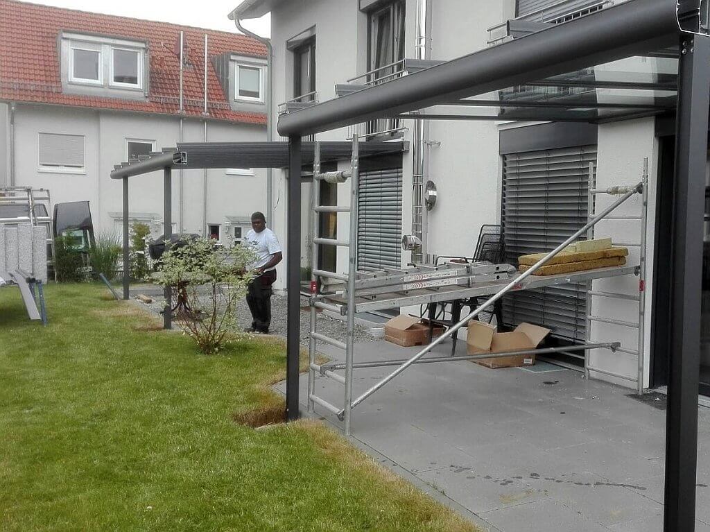 Montage der Aluminium Konstruktion