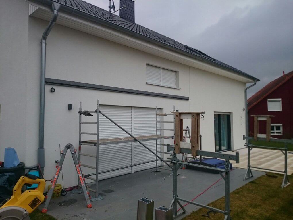 Montage der Firstschiene