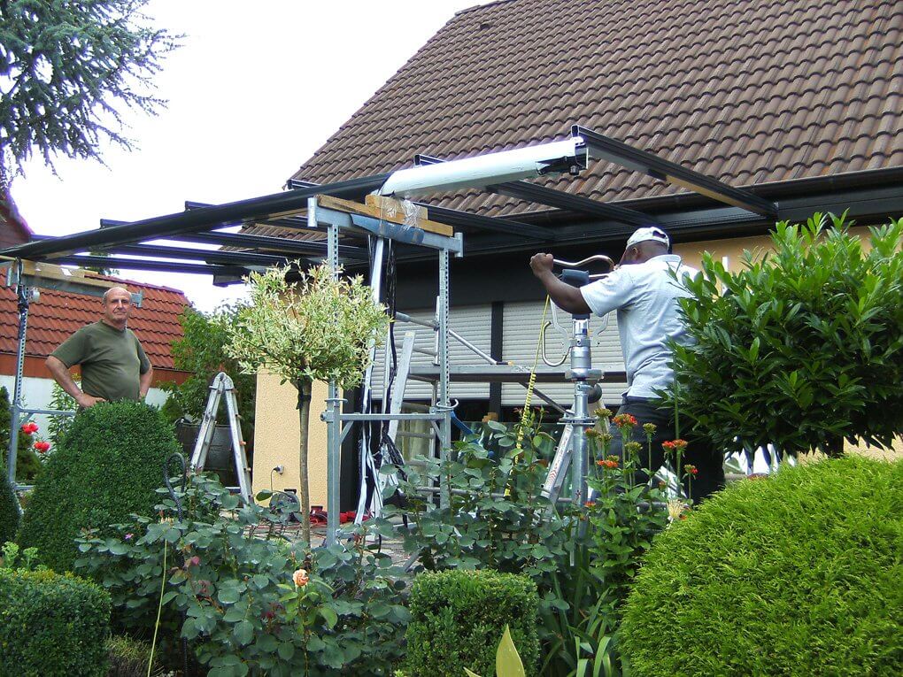 Montage der Aluminium Konstruktion