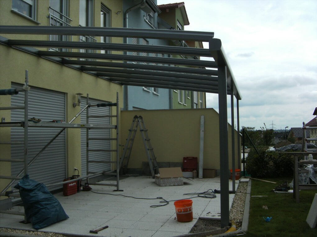 Montage der Aluminium Konstruktion