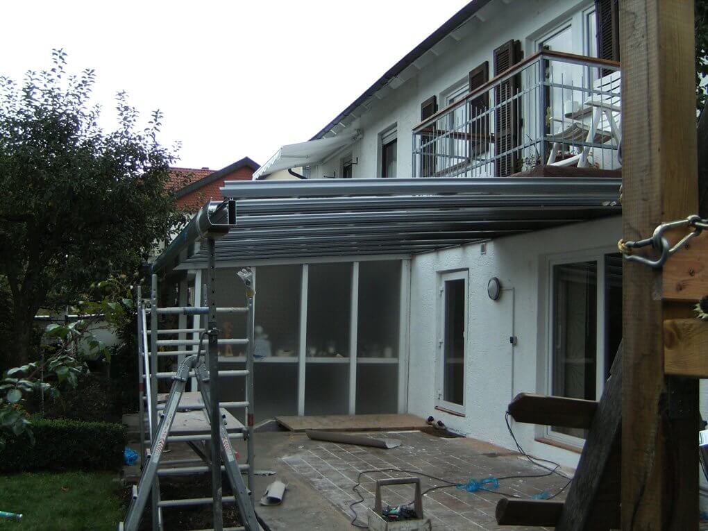 Montage der Aluminium Konstruktion