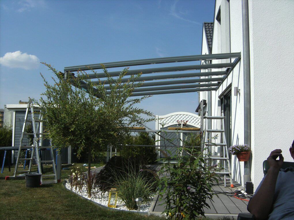 Montage der Aluminium Konstruktion