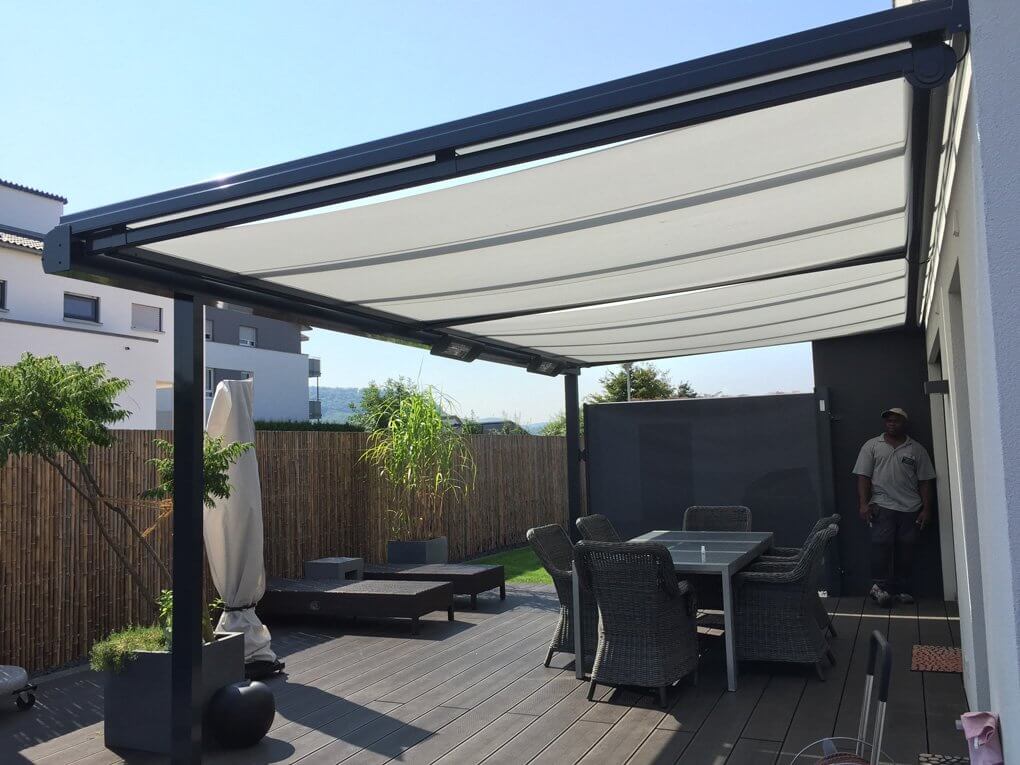 Das Terrassendach in Stammheim mit Markise
