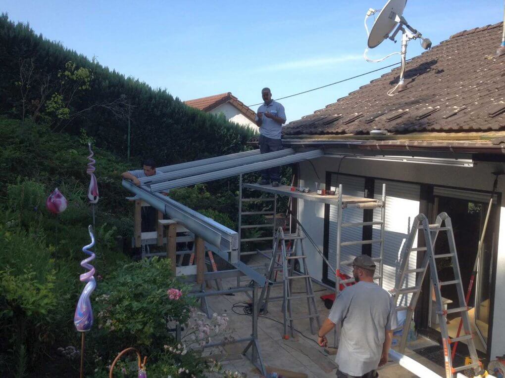 Montage der Aluminium Konstruktion