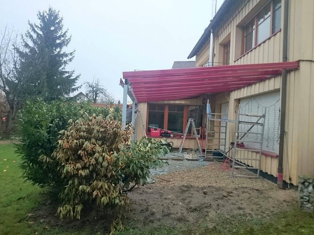 Montage der Aluminium-Glas Konstruktion