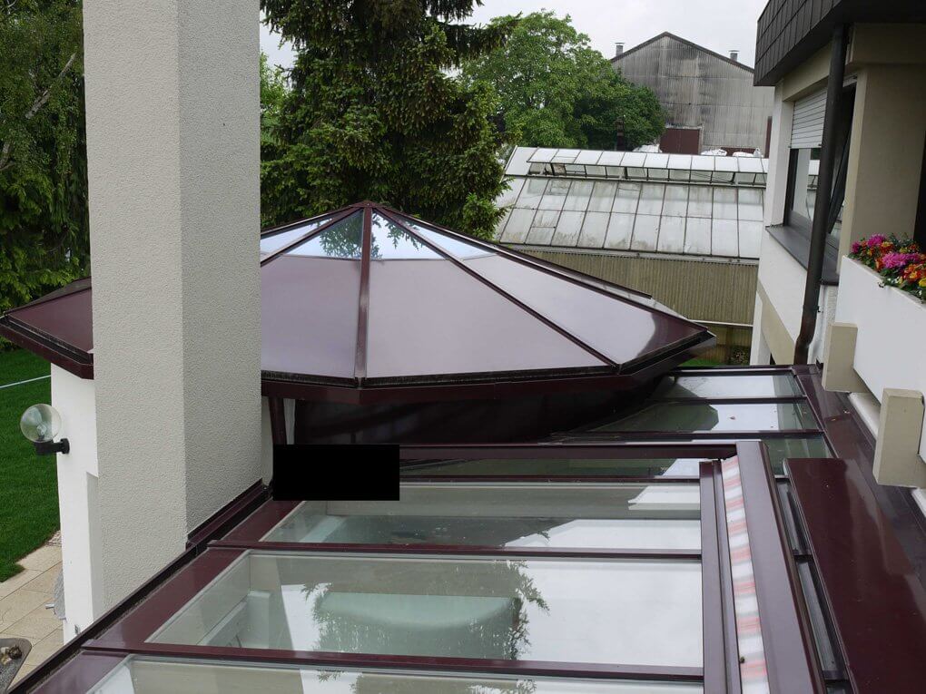 Lichtkuppel im Wintergarten