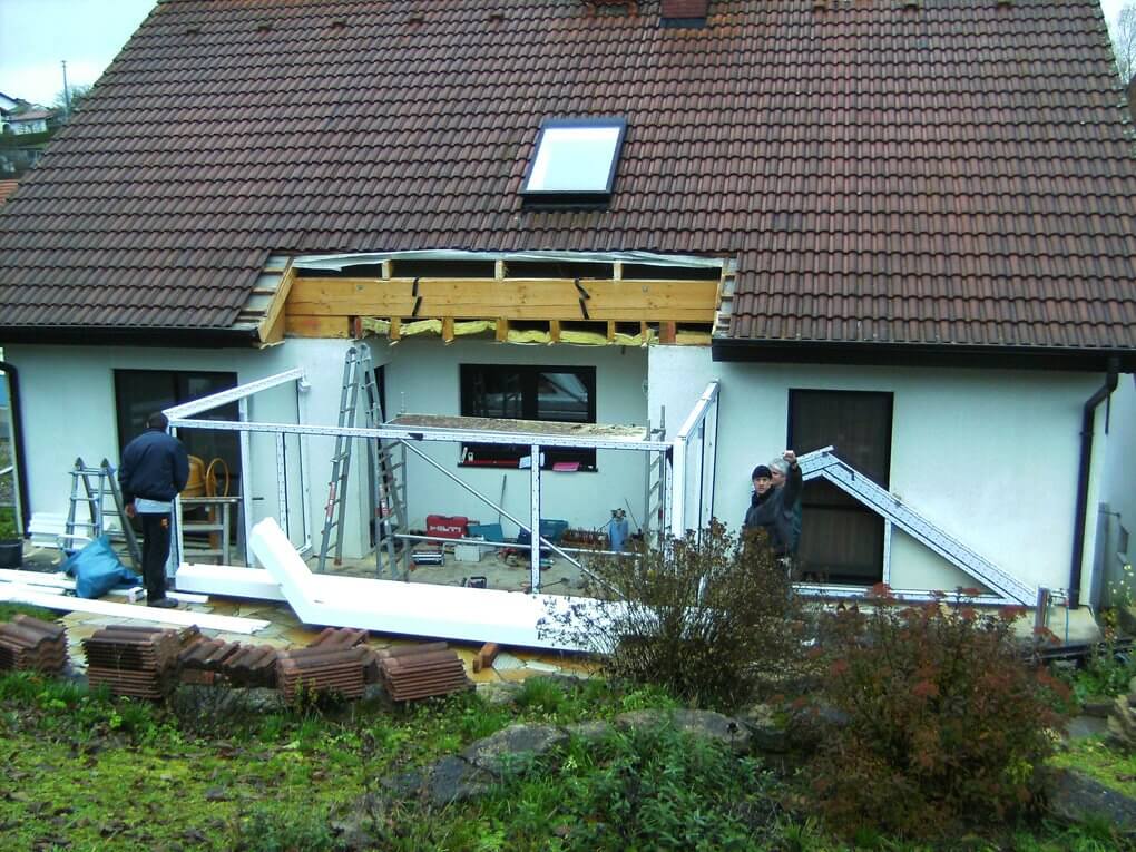 Montagebeginn am Wintergarten