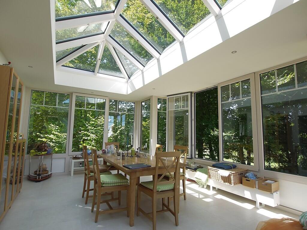 Der Flachdachwintergarten in Kornwestheim Innenansicht