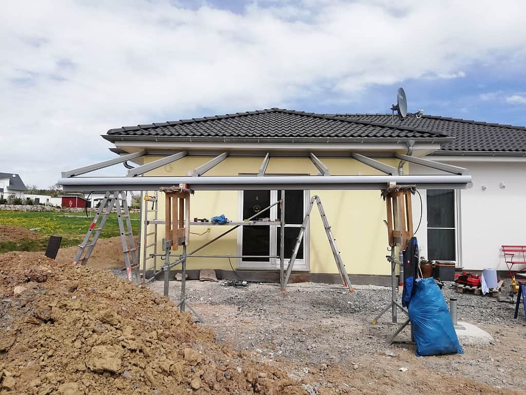 Montagebeginn in Asperg