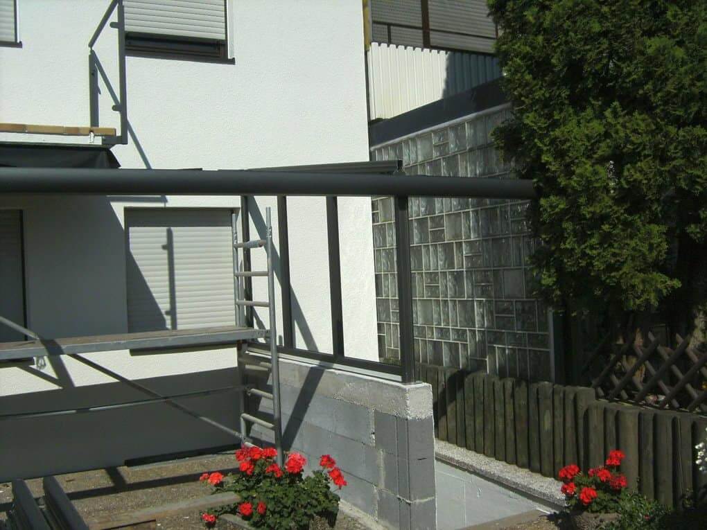 Montage der Aluminium Konstruktion