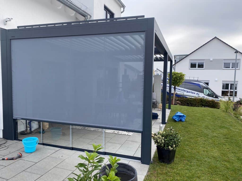 Das Lamellendach in Ludwigsburg bei der Abnahme