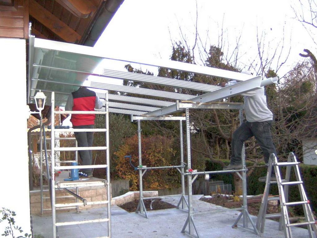 Montagebeginn in Reutlingen